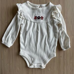 Baby girl Walmart garanimals 6-9 months long sleeve body suit